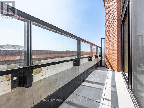 406 - 2720 Dundas Street W, Toronto, ON - Outdoor With Exterior