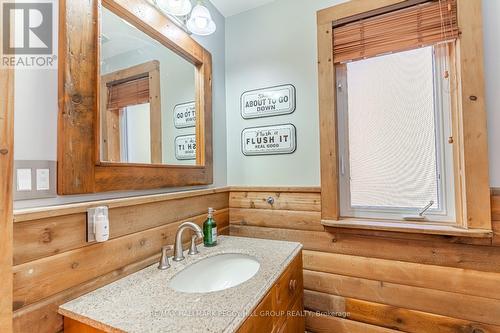 3978 South Portage Road, Huntsville, ON - Indoor Photo Showing Bathroom