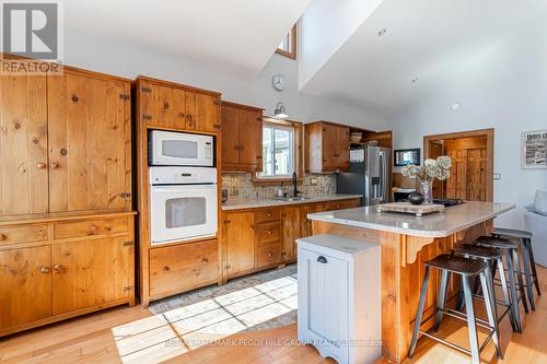 3978 South Portage Road, Huntsville, ON - Indoor Photo Showing Kitchen