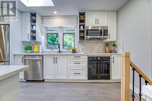 85 Enmore Avenue, Hamilton, ON - Indoor Photo Showing Kitchen