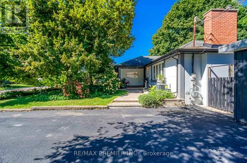 85 Enmore Avenue, Hamilton, ON - Outdoor