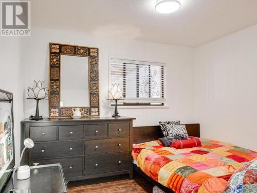 8035 Highway 101, Powell River, BC - Indoor Photo Showing Bedroom