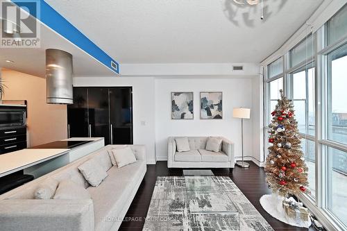 2808 - 38 Dan Leckie Way, Toronto, ON - Indoor Photo Showing Living Room