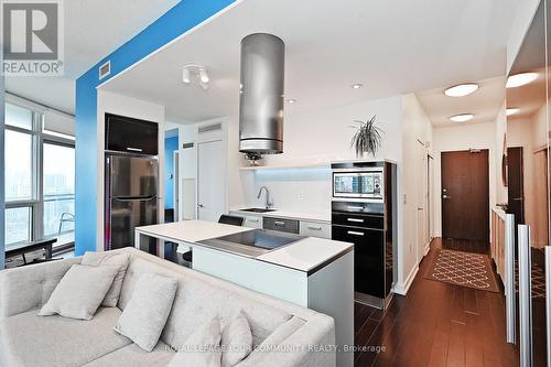 2808 - 38 Dan Leckie Way, Toronto, ON - Indoor Photo Showing Kitchen