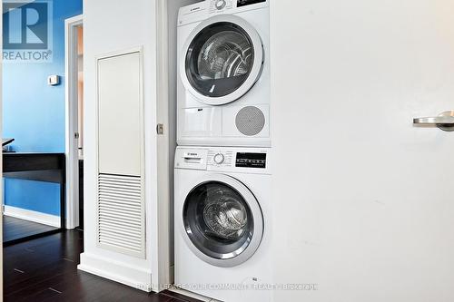 2808 - 38 Dan Leckie Way, Toronto, ON - Indoor Photo Showing Laundry Room