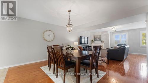 5 - 7 Southside Place, Hamilton, ON - Indoor Photo Showing Dining Room