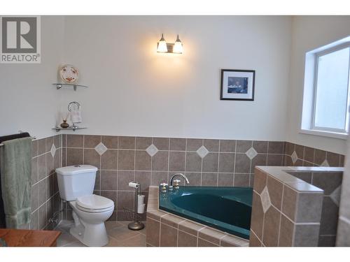 7082 16 Highway, Smithers, BC - Indoor Photo Showing Bathroom