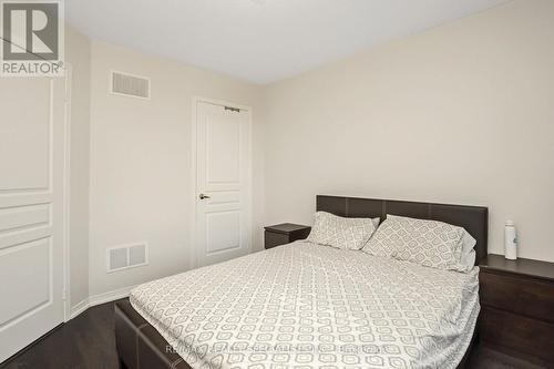 228 Duncan Lane, Milton, ON - Indoor Photo Showing Bedroom