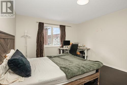 228 Duncan Lane, Milton, ON - Indoor Photo Showing Bedroom