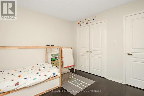 228 Duncan Lane, Milton, ON - Indoor Photo Showing Bedroom