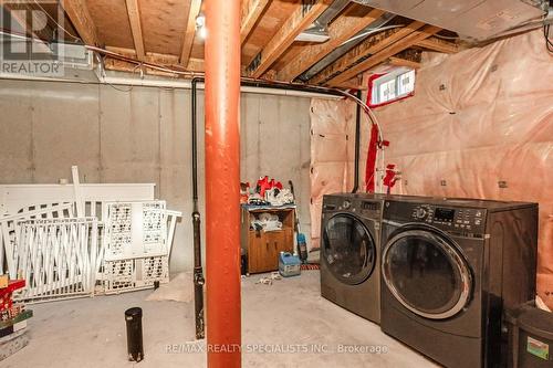 228 Duncan Lane, Milton, ON - Indoor Photo Showing Laundry Room