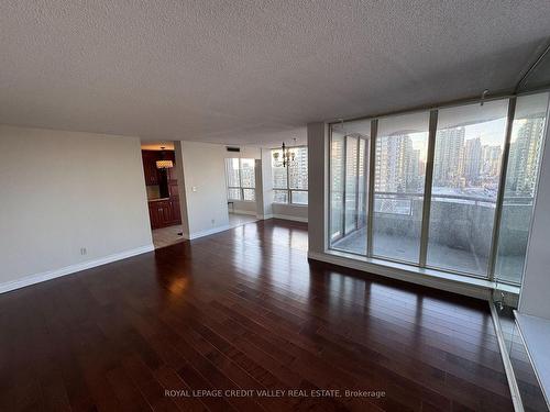 1202-5765 Yonge St, Toronto, ON - Indoor Photo Showing Other Room