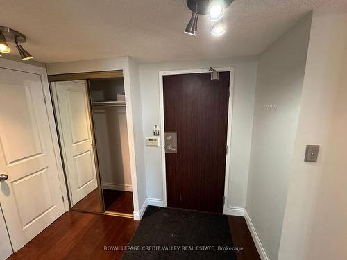 1202-5765 Yonge St, Toronto, ON - Indoor Photo Showing Other Room