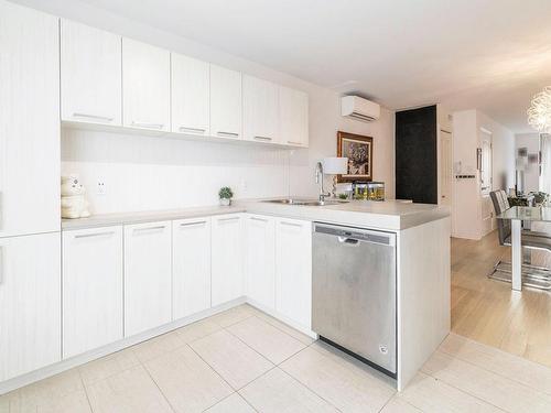 Kitchen - 3-494 Av. Mousseau-Vermette, Dorval, QC - Indoor Photo Showing Kitchen