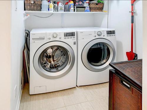 Laundry room - 3-494 Av. Mousseau-Vermette, Dorval, QC - Indoor Photo Showing Laundry Room