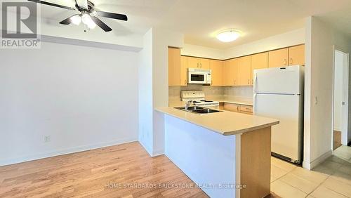 808 - 4968 Yonge Street, Toronto, ON - Indoor Photo Showing Kitchen