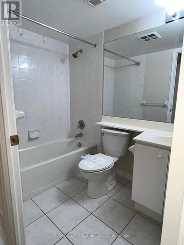 802 - 5039 Finch Avenue E, Toronto, ON - Indoor Photo Showing Bathroom