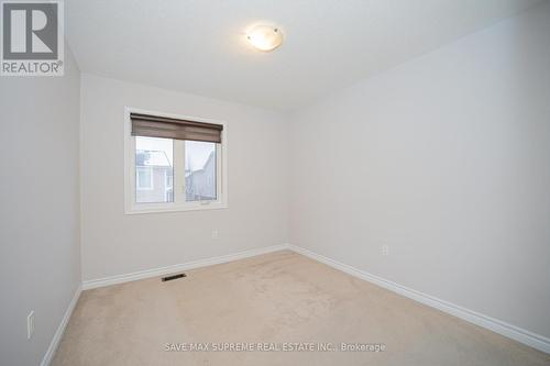 16 - 455 Guelph Avenue, Cambridge, ON - Indoor Photo Showing Other Room