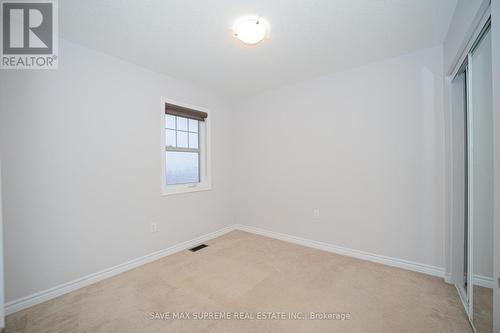 16 - 455 Guelph Avenue, Cambridge, ON - Indoor Photo Showing Other Room