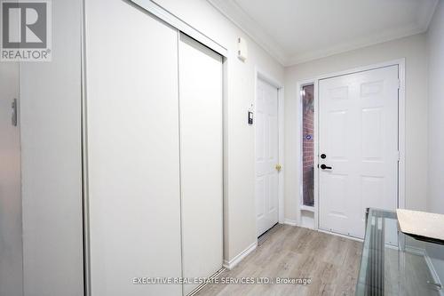 12 Cedarwood Crescent, Brampton, ON - Indoor Photo Showing Other Room