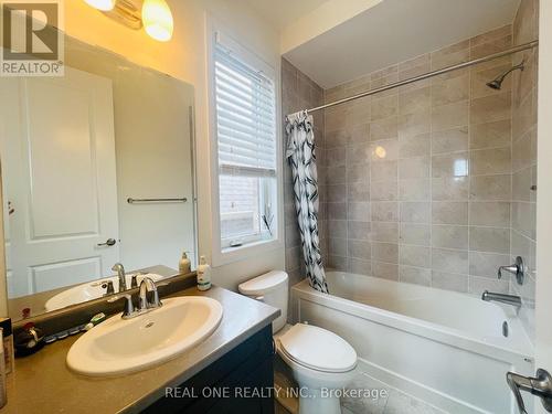 148 Wheat Boom Drive, Oakville, ON - Indoor Photo Showing Bathroom