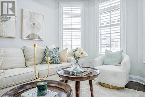 7 Sewell Crescent, Ajax, ON - Indoor Photo Showing Living Room