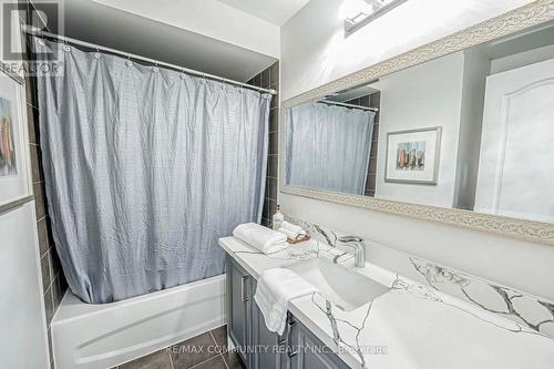 7 Sewell Crescent, Ajax, ON - Indoor Photo Showing Other Room