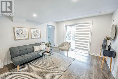 7 Sewell Crescent, Ajax, ON - Indoor Photo Showing Living Room