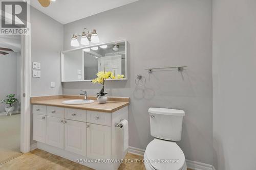 1518 Evans Boulevard, London, ON - Indoor Photo Showing Bathroom