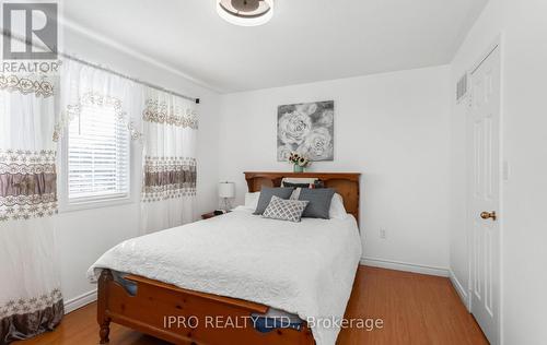 712 Irving Terrace, Milton, ON - Indoor Photo Showing Bedroom