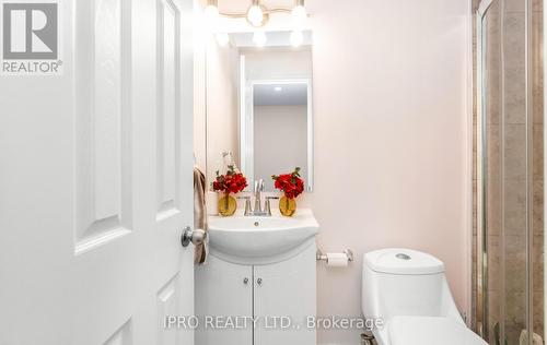 712 Irving Terrace, Milton, ON - Indoor Photo Showing Bathroom