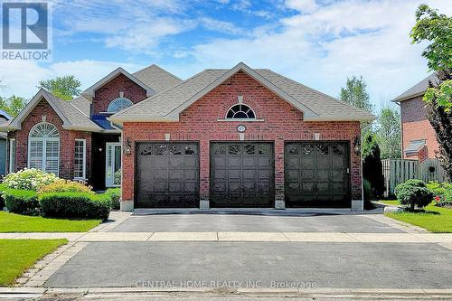 49 Ferncroft Drive, Georgina, ON - Outdoor With Facade