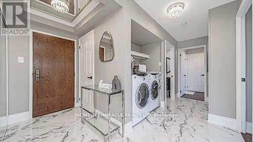 510 - 22 Hanover Road, Brampton, ON - Indoor Photo Showing Laundry Room