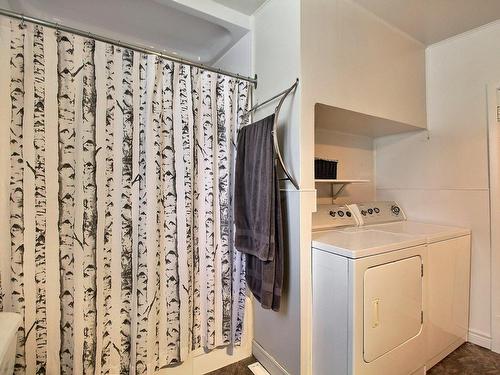 Bathroom - 163 Route 108, Saint-Évariste-De-Forsyth, QC - Indoor Photo Showing Laundry Room