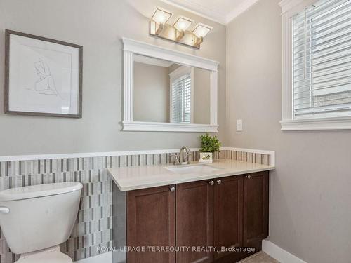 69 Bellhouse Pl, Whitby, ON - Indoor Photo Showing Bathroom