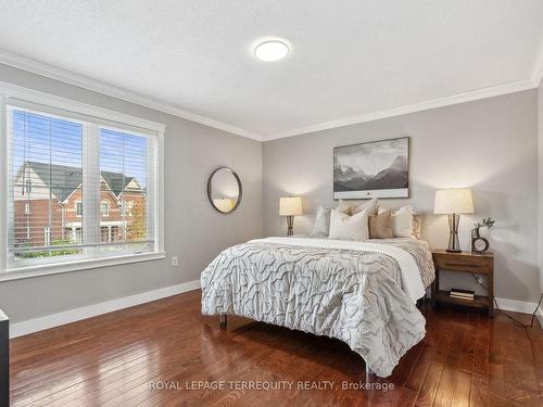 69 Bellhouse Pl, Whitby, ON - Indoor Photo Showing Bedroom