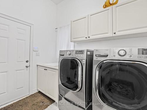 18 Dowling Rd, New Tecumseth, ON - Indoor Photo Showing Laundry Room