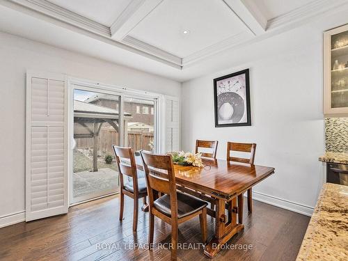 18 Dowling Rd, New Tecumseth, ON - Indoor Photo Showing Dining Room