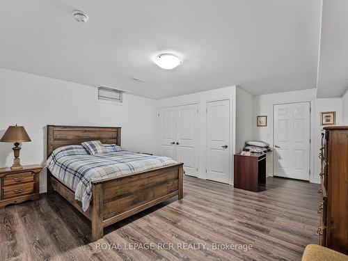 18 Dowling Rd, New Tecumseth, ON - Indoor Photo Showing Bedroom