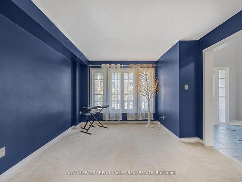 157 Succession Cres, Barrie, ON - Indoor Photo Showing Other Room