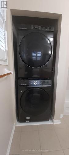 41 Trudelle Crescent, Brampton, ON - Indoor Photo Showing Laundry Room