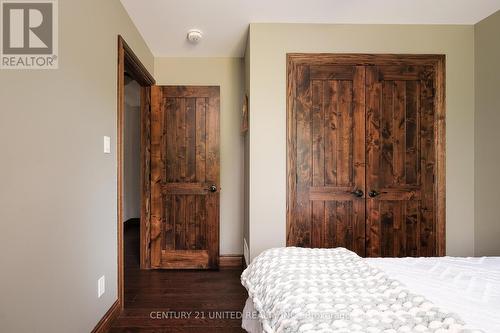 1188 Connaught Drive, Smith-Ennismore-Lakefield, ON - Indoor Photo Showing Bedroom