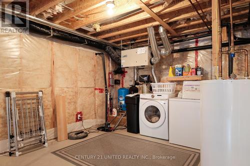 1188 Connaught Drive, Smith-Ennismore-Lakefield, ON - Indoor Photo Showing Laundry Room