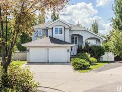 11407 12 AV NW  Edmonton, AB T6J 6W8