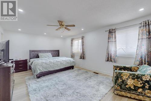 1540 Marsh Court Drive, Pickering, ON - Indoor Photo Showing Bedroom