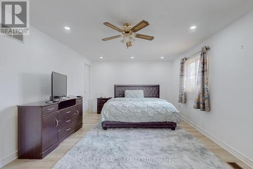 1540 Marsh Court Drive, Pickering, ON - Indoor Photo Showing Bedroom