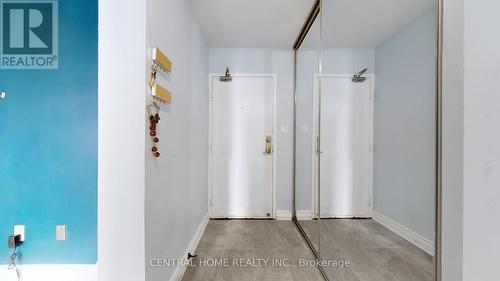 715 - 5 Shady Golfway, Toronto, ON - Indoor Photo Showing Other Room