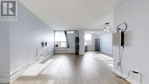 715 - 5 Shady Golfway, Toronto, ON - Indoor