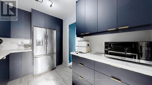 715 - 5 Shady Golfway, Toronto, ON - Indoor Photo Showing Kitchen