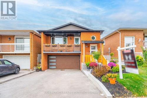 140 Aberdeen Avenue, Vaughan, ON - Outdoor With Facade